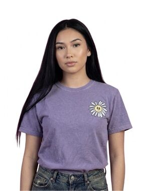 Chemistry Lavender Daisy Tee Casual Chic